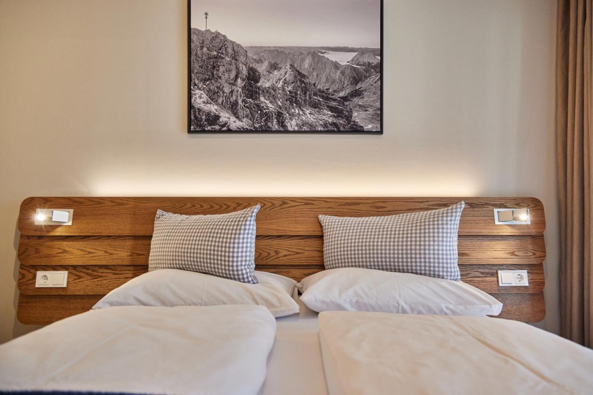 Bader Suites Garmisch-Partenkirchen Zimmer foto